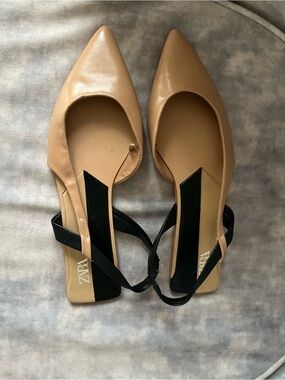 ZARA Beige Pointed-Toe Slingback Flats with Black Straps